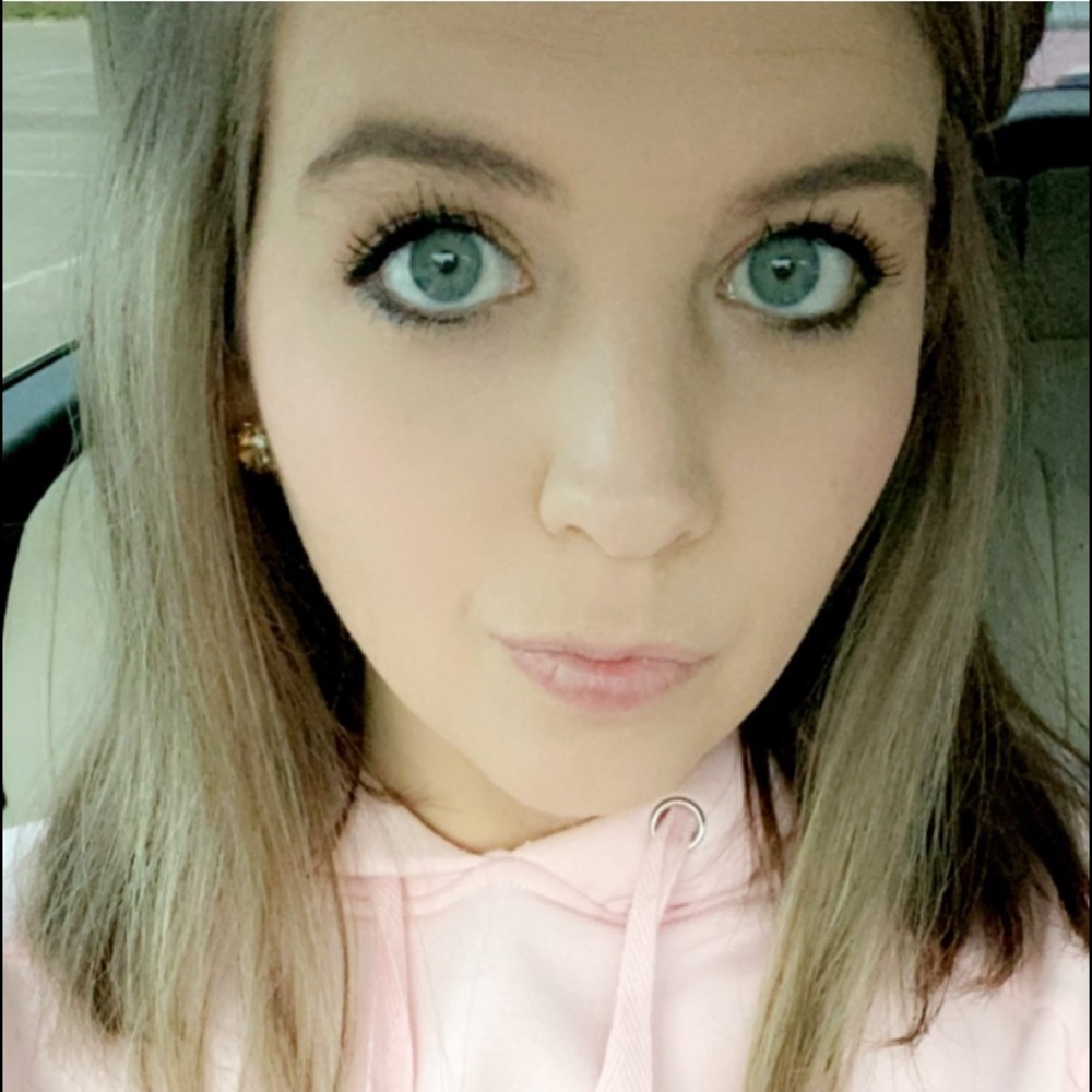 Meet your Posher, Calli